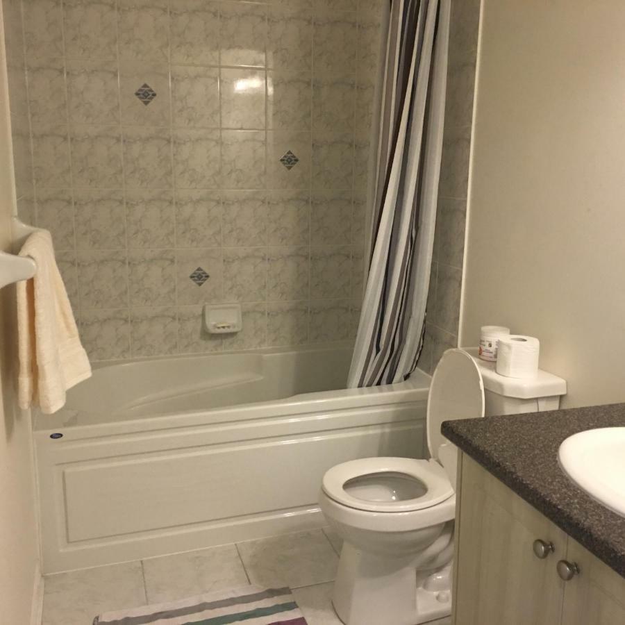 Gorgeous 1Bdr Prime Kitchen Apartamento Ajax Exterior foto