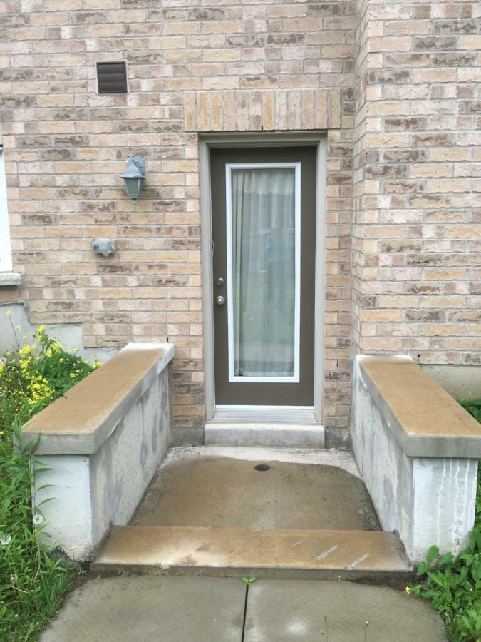 Gorgeous 1Bdr Prime Kitchen Apartamento Ajax Exterior foto