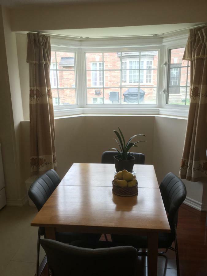 Gorgeous 1Bdr Prime Kitchen Apartamento Ajax Exterior foto
